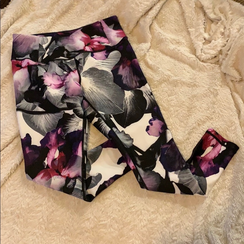 CALIA by Carrie floral leggings